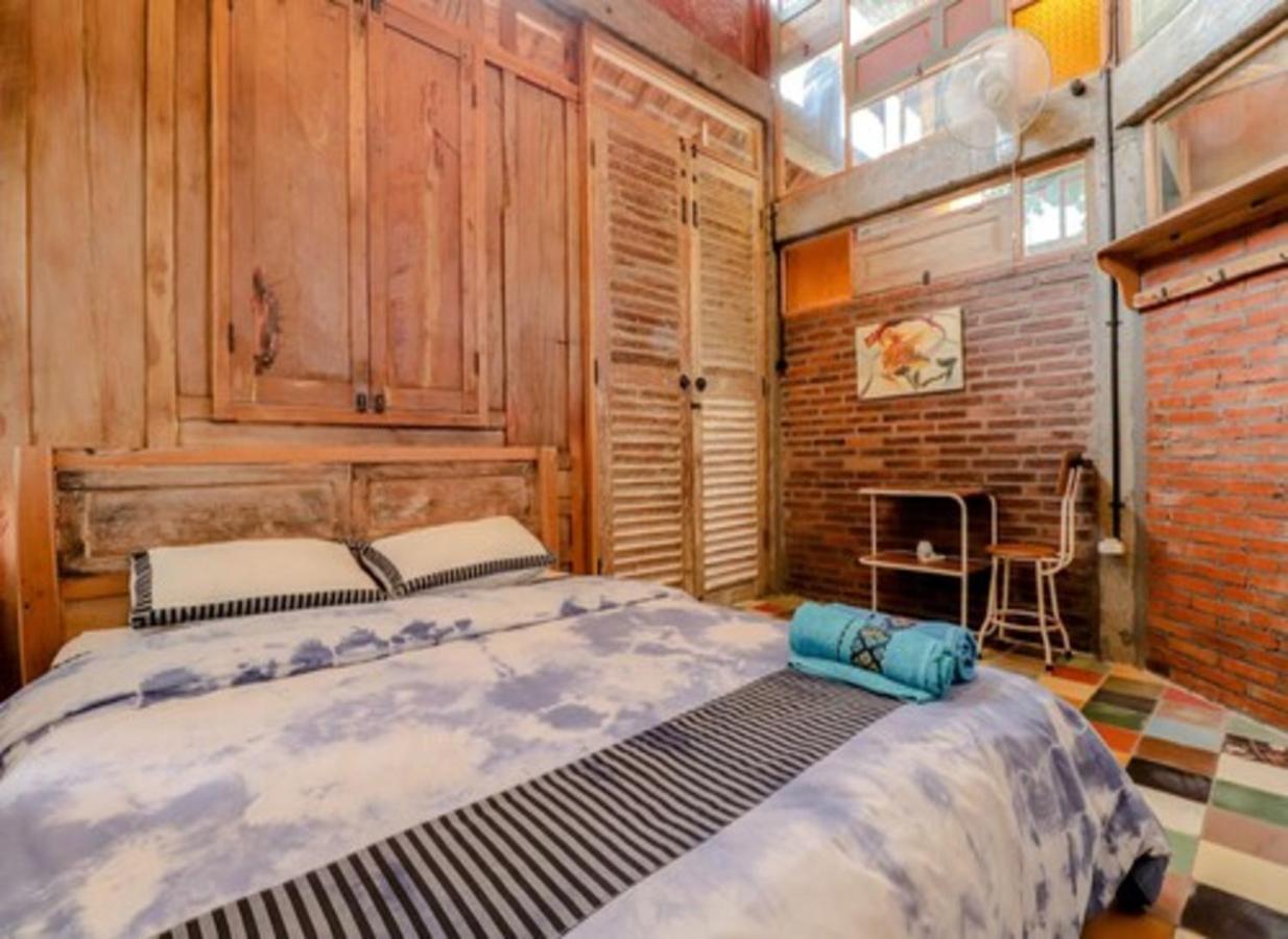 Lorong Homestay Бантул Экстерьер фото