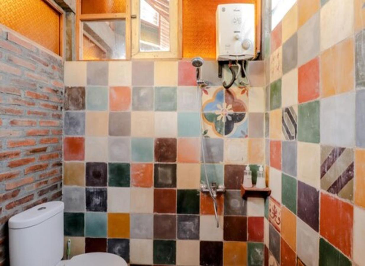 Lorong Homestay Бантул Экстерьер фото