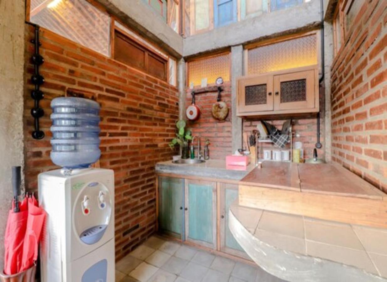Lorong Homestay Бантул Экстерьер фото