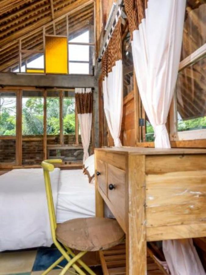 Lorong Homestay Бантул Экстерьер фото