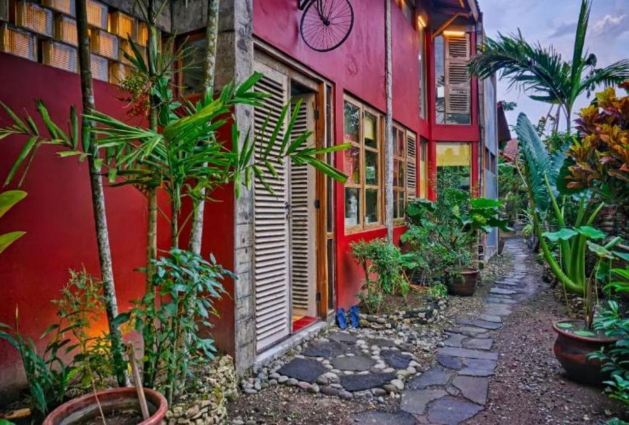 Lorong Homestay Бантул Экстерьер фото